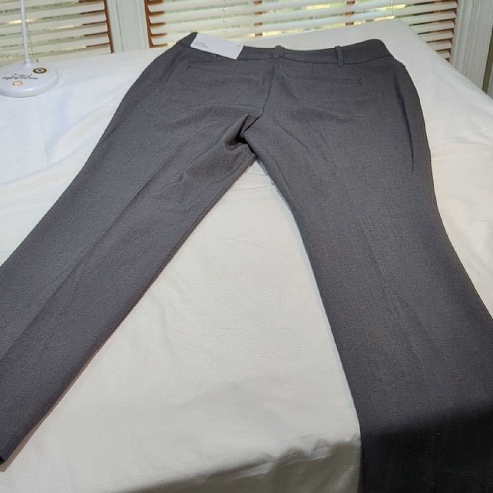 Liz Claiborne Women's Gray Trousers - Picture 6 of 10